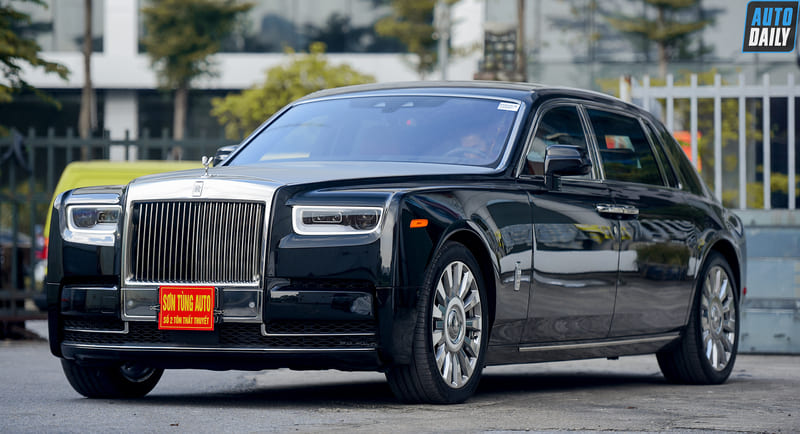 Bảng Giá Xe Rolls Royce: Sedan, Coupe, SUV, Mui Trần (4/2024)