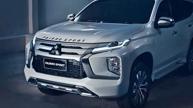 Mitsubishi Pajero Sport 2024: Giá Lăn Bánh & Khuyến Mãi 11/2024