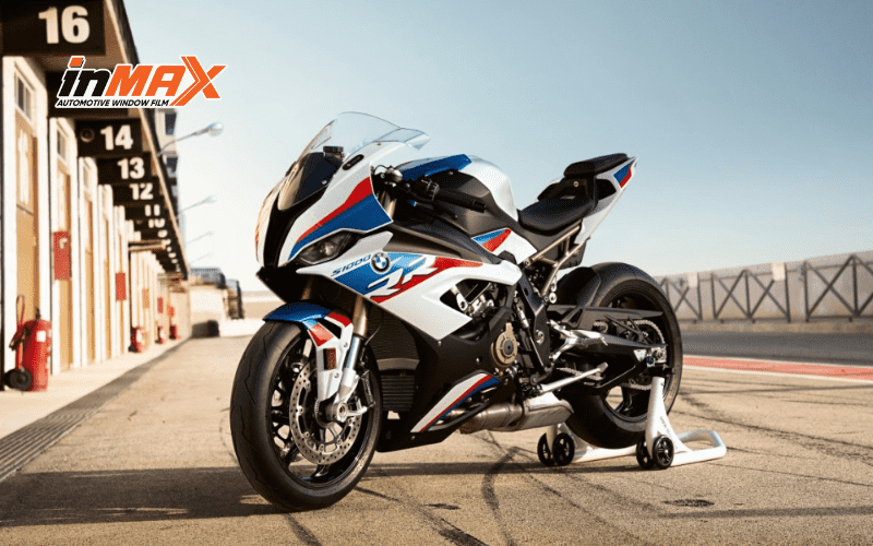 Siêu mô tô BMW S1000RR 2024: Giá lăn bánh, thông số chi tiết