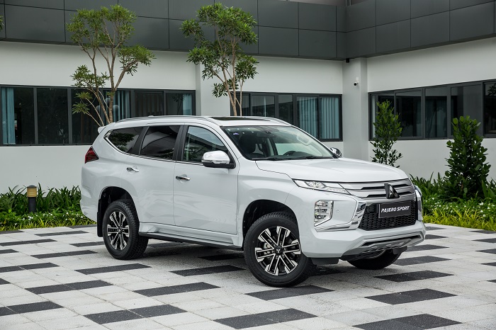 Mitsubishi Pajero Sport 2024: Giá Lăn Bánh & Khuyến Mãi 11/2024