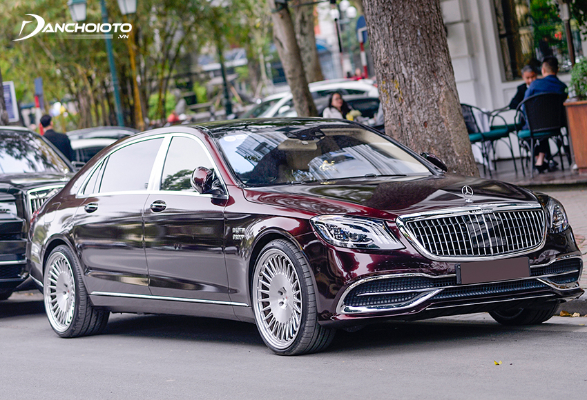 Giá xe Mercedes Maybach lăn bánh & đánh giá thông số kỹ thuật (10/2024)