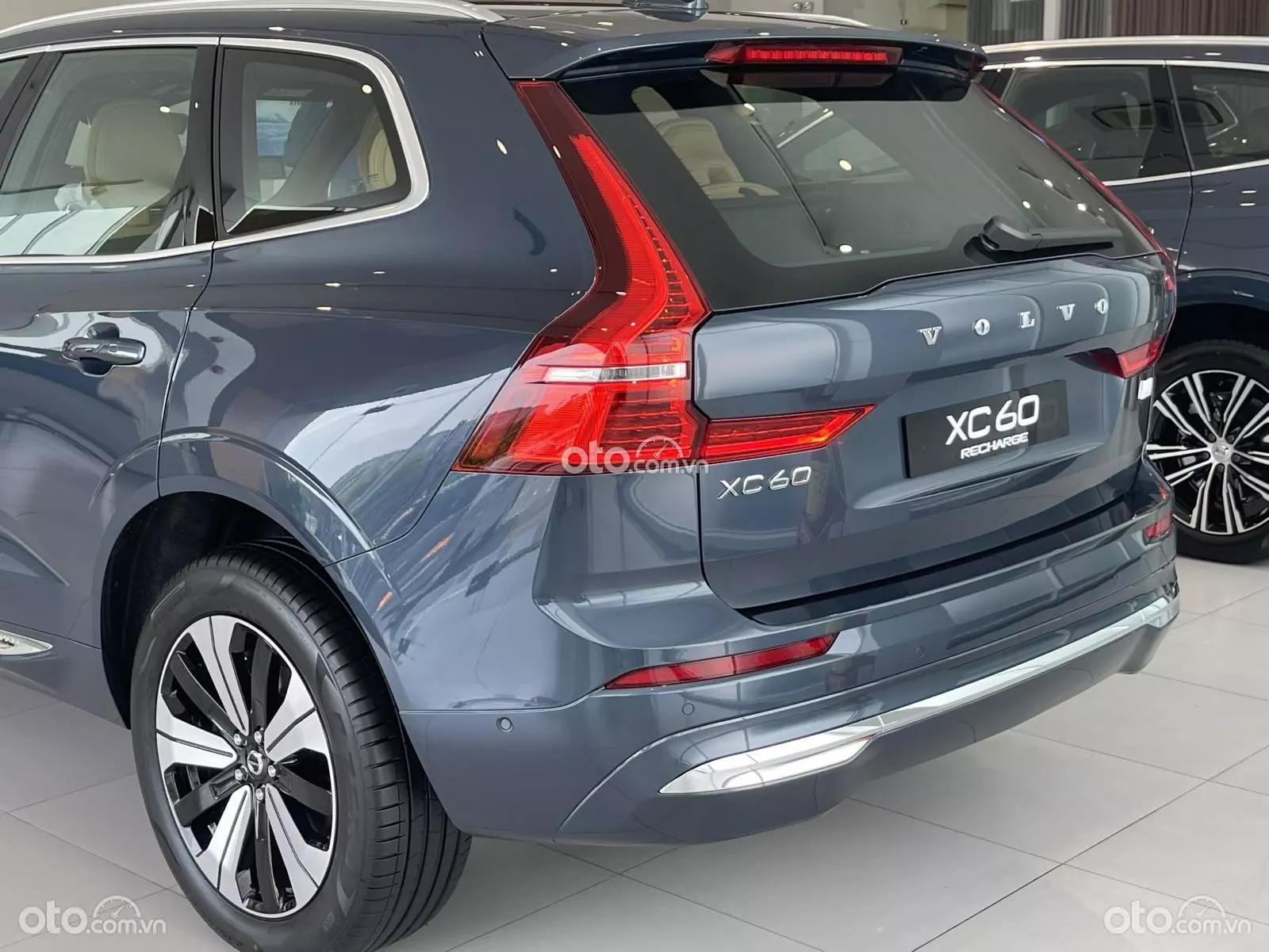 Giá xe Volvo XC60 kèm tin ưu đãi tháng 11/2024