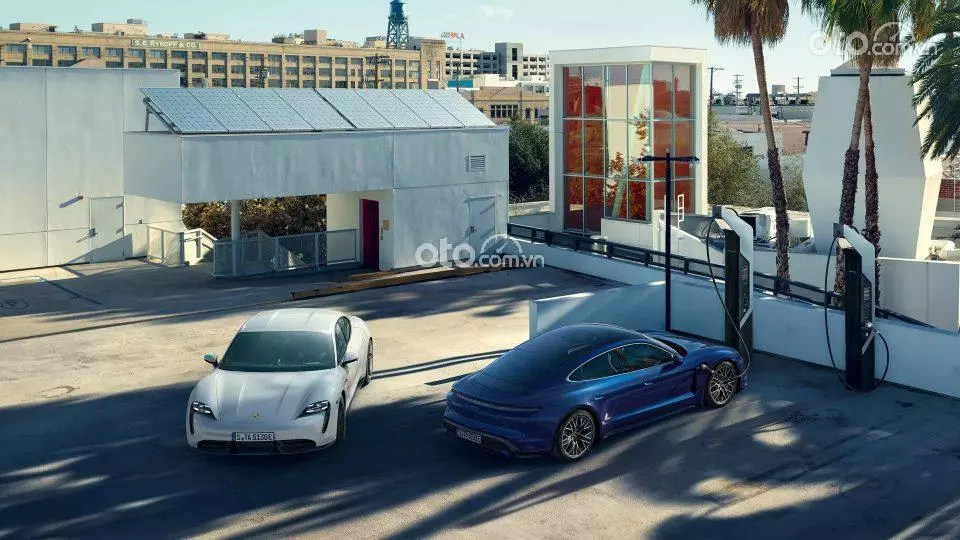 Giá xe Porsche Taycan kèm khuyến mại mới nhất tháng 11/2024