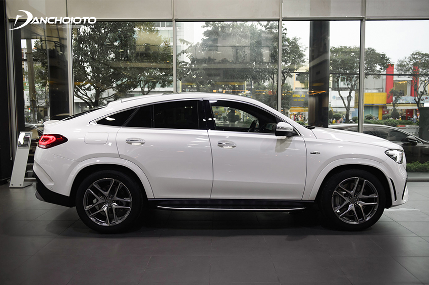 Mercedes GLE 450 4MACTIC & 53 4MACTIC: Giá xe lăn bánh & thông số kỹ thuật (10/2024)