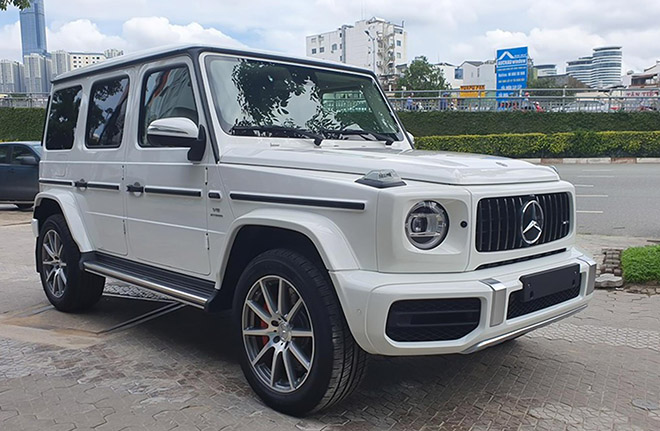 Mercedes-Benz G63 phiên bản kéo dài có giá bán gần 12,7 tỷ đồng