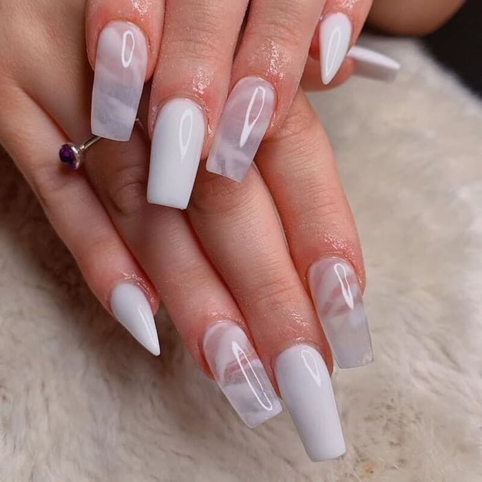 Top 20+ mẫu nail màu trắng gạo đẹp và tinh tế