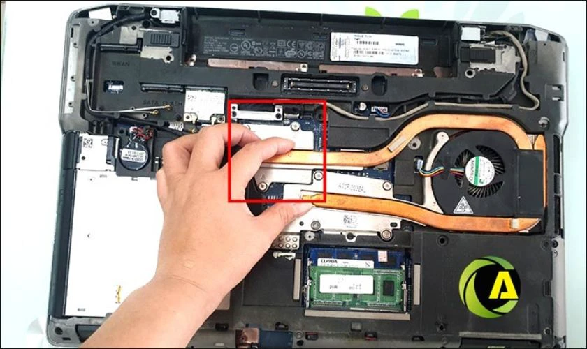 Nguyên nhân, cách khắc phục lỗi màn hình laptop bị giật hiệu quả