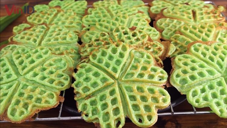 Tung 3 tuyệt chiêu cách làm bánh tổ ong - bánh Waffle nướng giòn ngon, thơm nức mũi