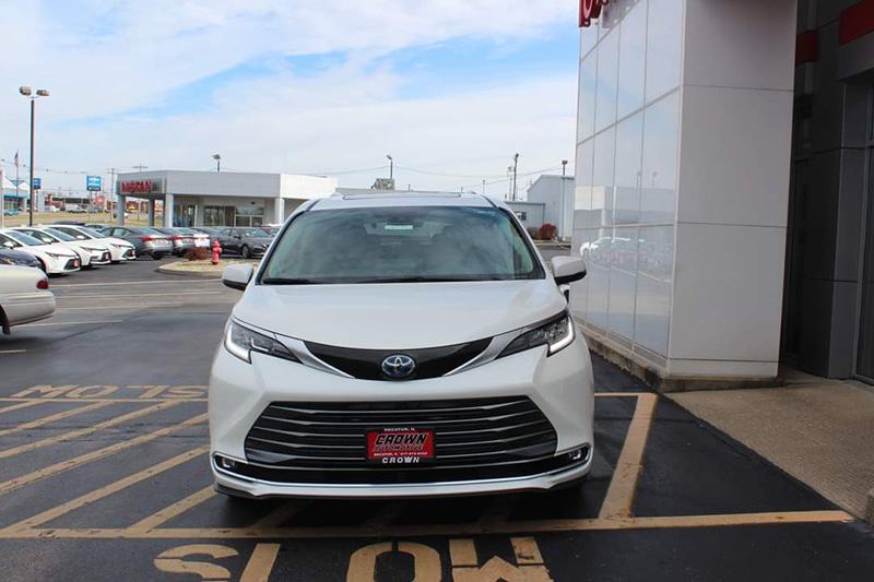 Đánh giá xe Toyota Sienna 2021: phong cách mạnh mẽ, nhiều tiện ích