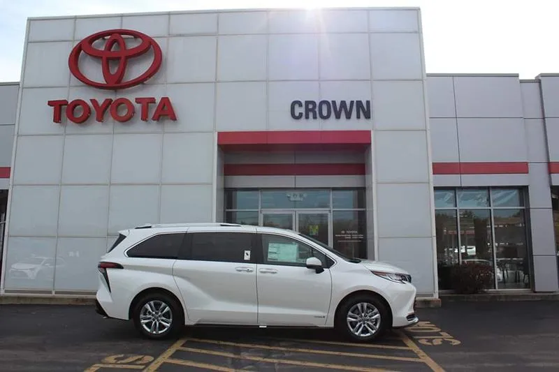 Đánh giá xe Toyota Sienna 2021: phong cách mạnh mẽ, nhiều tiện ích